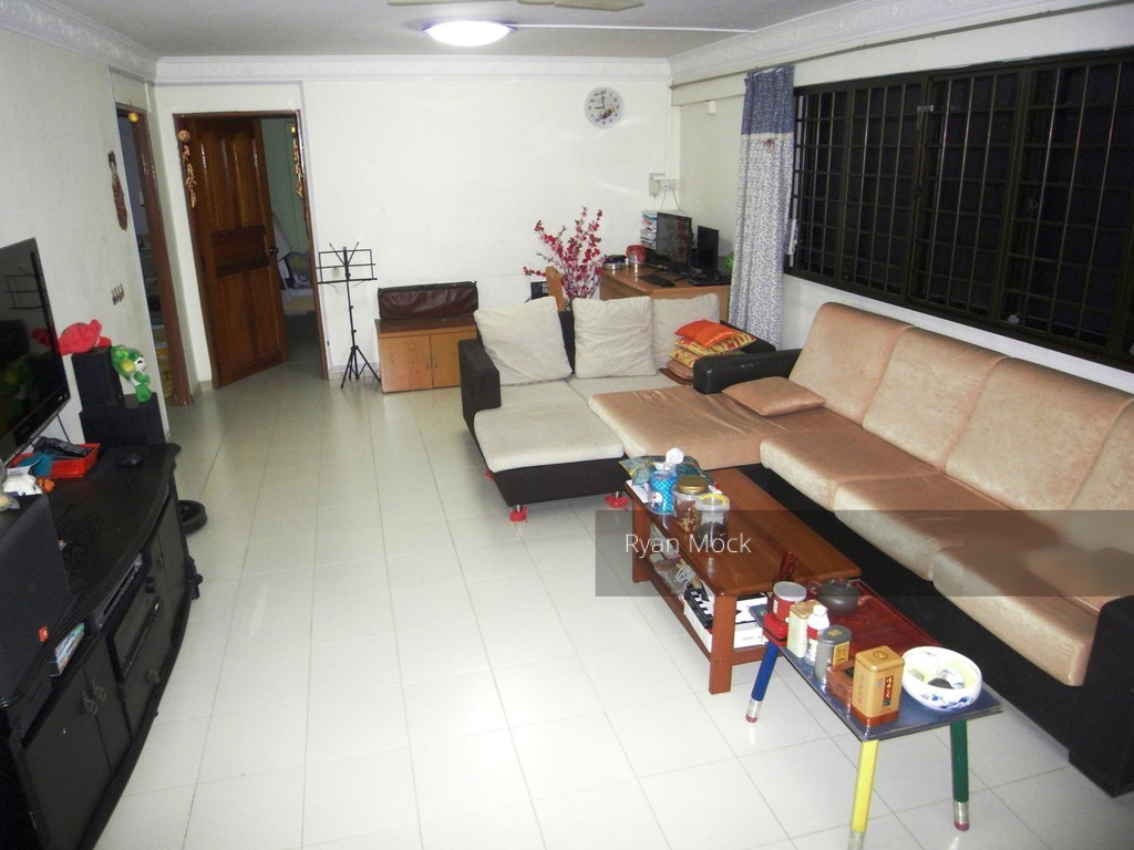 Blk 240 Yishun Ring Road (Yishun), HDB 4 Rooms #135719582